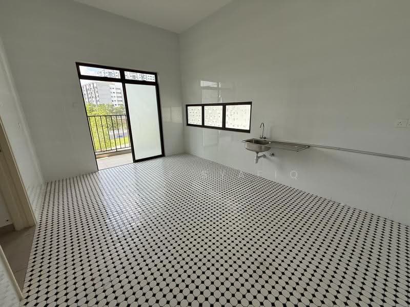 Terraced House for Sale in Cyberjaya (Selangor) - Ariff Syafiq - Balcony - PropertyGuru.com.my