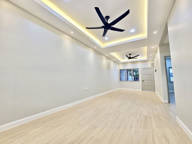 1-storey Terraced House for Sale in Taman Rasah Jaya (Rasah) - Sharul Ansari - Living Hall - PropertyGuru.com.my