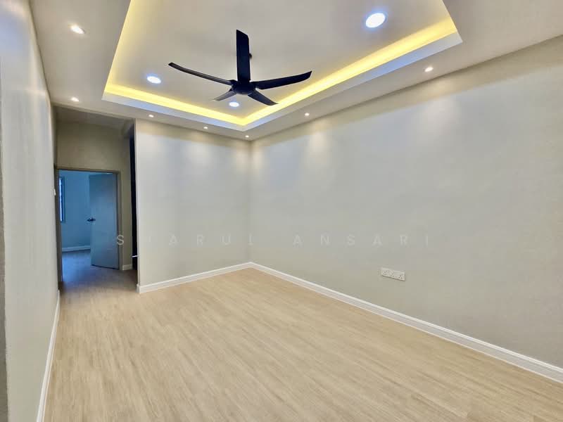 1-storey Terraced House for Sale in Taman Rasah Jaya (Rasah) - Sharul Ansari - Living Hall - PropertyGuru.com.my
