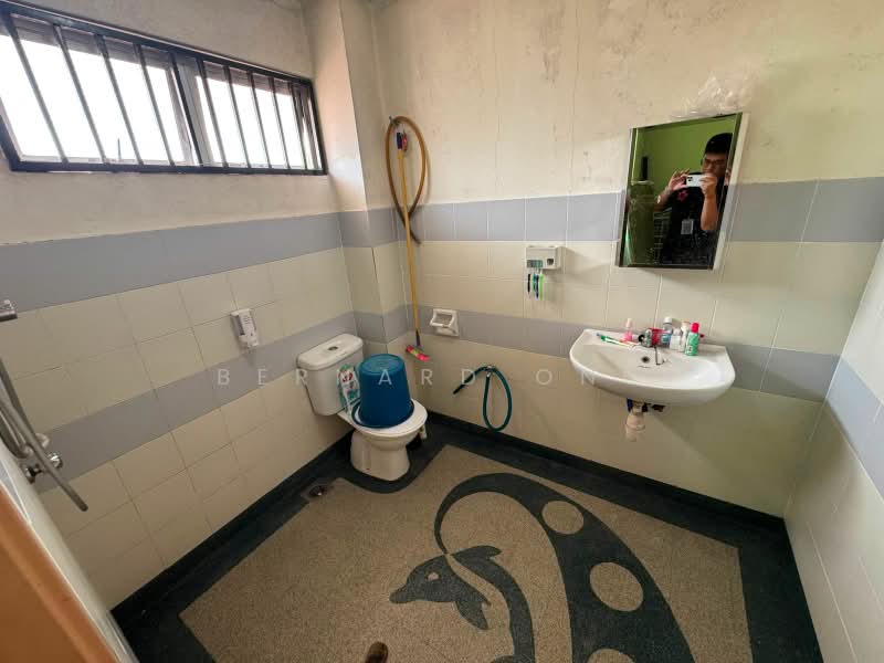 Rumah Teres 2-Tingkat untuk Dijual di Kota Emerald (Rawang) - Bernard Ong - Bathroom - PropertyGuru.com.my