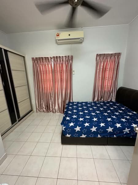 Rumah Teres 2-Tingkat untuk Disewa di Taman Seri Austin (Tebrau) - Darren Ho - Bedroom - PropertyGuru.com.my