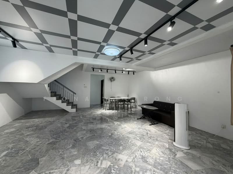 Rumah Teres 2-Tingkat untuk Disewa di Taman Putri Kulai (Kulai) - Fiona Yee Rong - Living Room - PropertyGuru.com.my