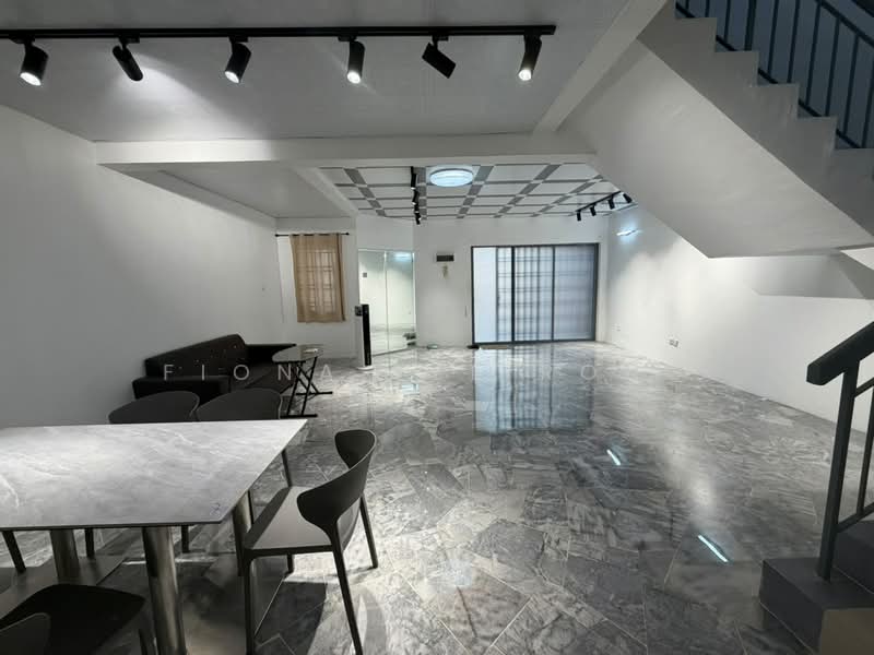 Rumah Teres 2-Tingkat untuk Disewa di Taman Putri Kulai (Kulai) - Fiona Yee Rong - Living Room - PropertyGuru.com.my