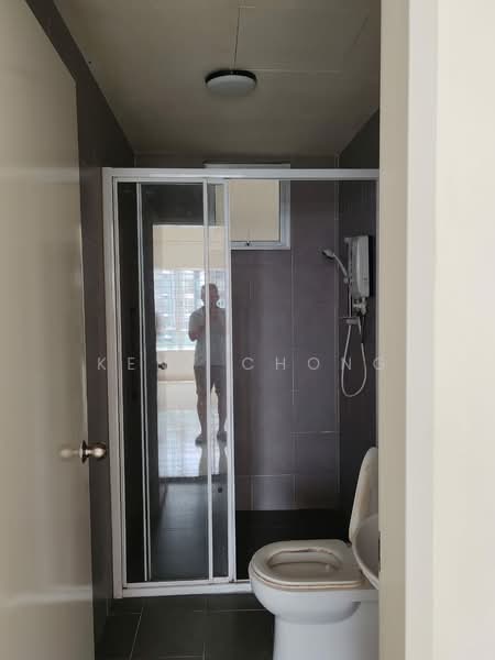 Service Residence for Sale at Savanna Executive Suite @ Southville City - Kent Chong - Bathroom - PropertyGuru.com.my