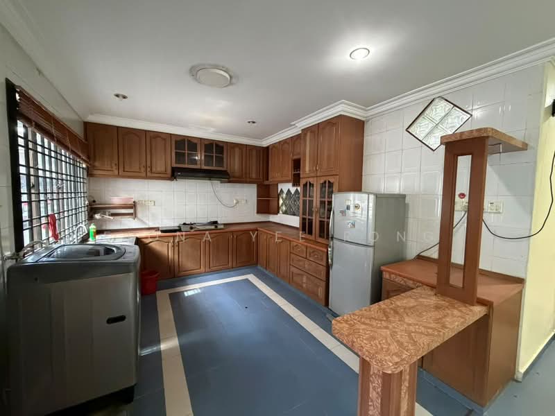 Rumah Teres 2-Tingkat untuk Disewa di Taman Sri Putri (Kulai) - Fiona Yee Rong - Kitchen - PropertyGuru.com.my