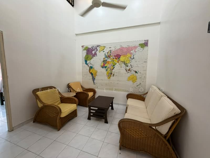 Rumah Teres 2-Tingkat untuk Disewa di Taman Sri Putri (Kulai) - Fiona Yee Rong - Living Room - PropertyGuru.com.my