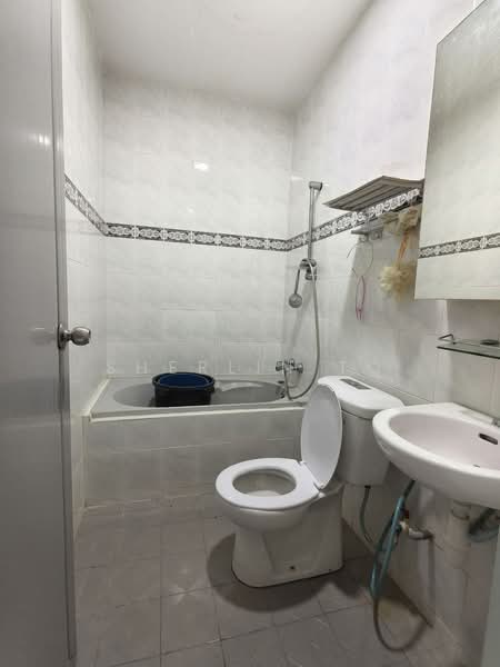 Rumah Teres 1-Tingkat untuk Dijual di Johor Bahru (Johor) - Sherlin To - Bathroom - PropertyGuru.com.my