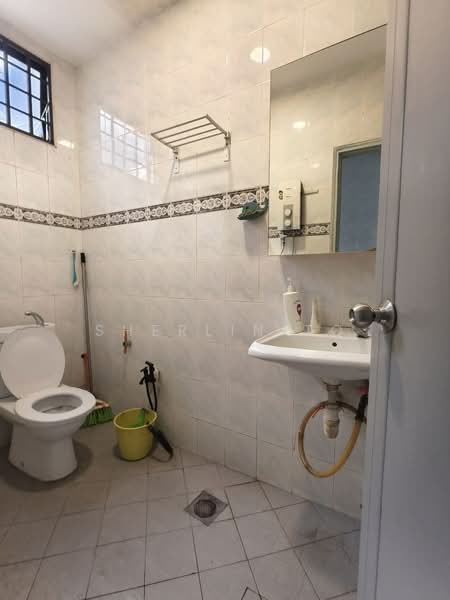 Rumah Teres 1-Tingkat untuk Dijual di Johor Bahru (Johor) - Sherlin To - Bathroom - PropertyGuru.com.my