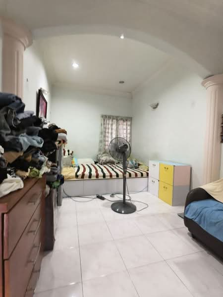 Rumah Teres 1-Tingkat untuk Dijual di Taman Molek (Johor Bahru) - Sherlin To - Bedroom - PropertyGuru.com.my
