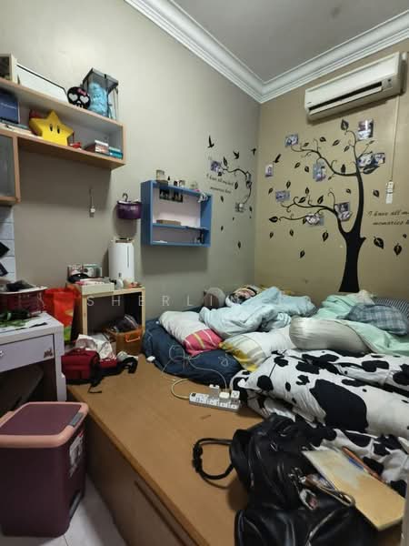 Rumah Teres 1-Tingkat untuk Dijual di Taman Molek (Johor Bahru) - Sherlin To - Bedroom - PropertyGuru.com.my