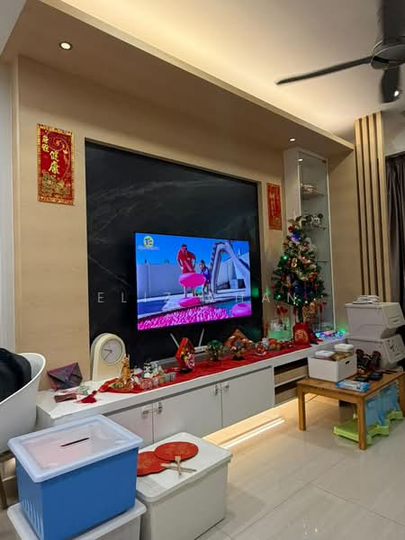 Kondominium untuk Dijual di Kiara East - Eliz Chan - Living Room - PropertyGuru.com.my