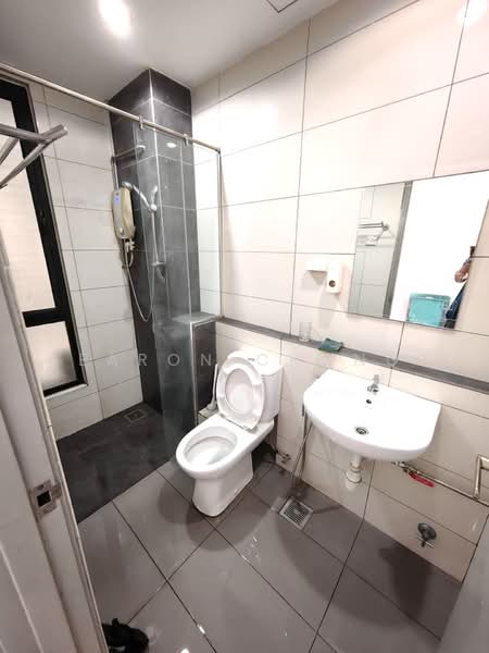 Kondominium untuk Disewa di Vila Vista - Earon Chong - Bathroom - PropertyGuru.com.my