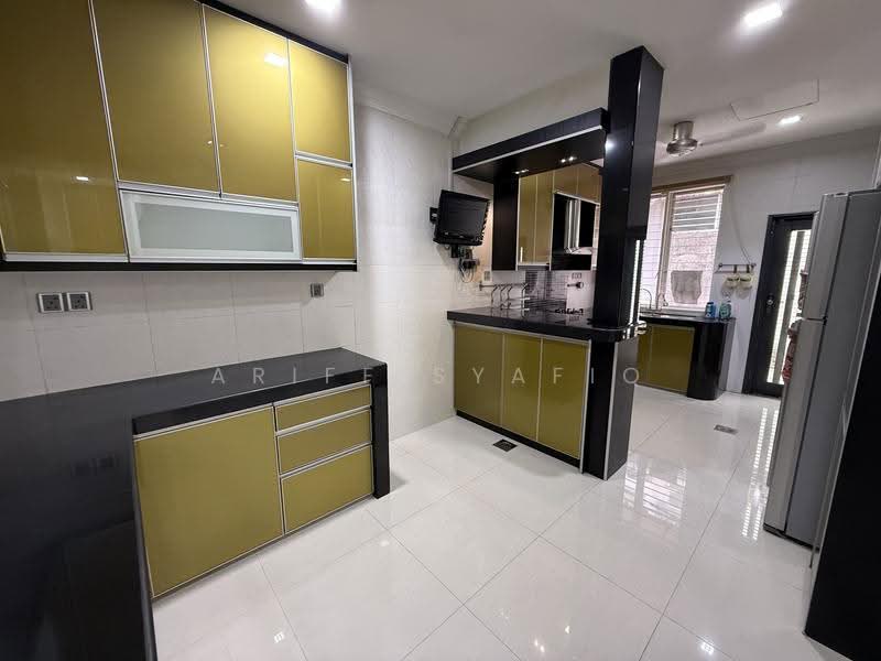 2-storey Terraced House for Sale in Bukit Raja (Selangor) - Ariff Syafiq - Kitchen - PropertyGuru.com.my