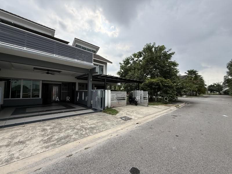 2-storey Terraced House for Sale in Bukit Raja (Selangor) - Ariff Syafiq - Exterior - PropertyGuru.com.my