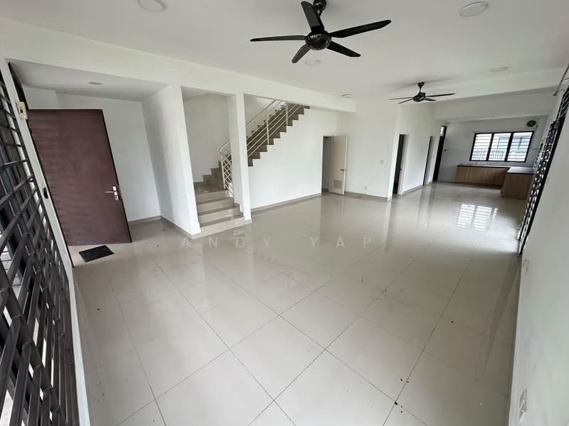 Rumah Teres 2-Tingkat untuk Dijual di Rawang (Selangor) - Andy Yap - Living Room - PropertyGuru.com.my
