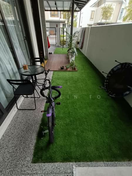 Rumah Teres 2 Tingkat untuk Disewa di Medini (Iskandar Puteri (Nusajaya)) - Sherlin To - Balcony - PropertyGuru.com.my