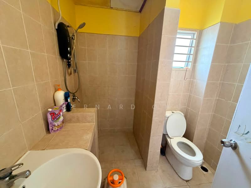 Rumah Teres 2-Tingkat untuk Dijual di Kota Emerald (Rawang) - Bernard Ong - Bathroom - PropertyGuru.com.my