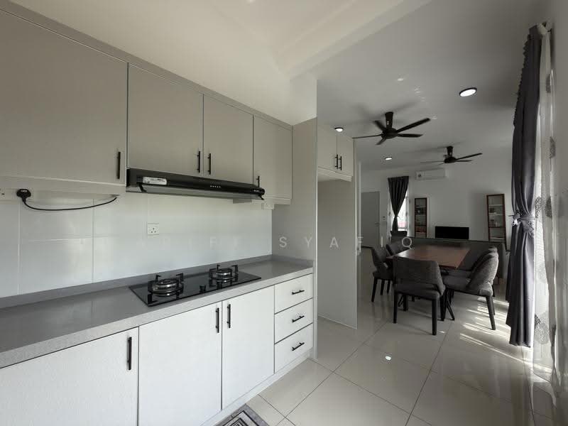 Terraced House for Sale in Eco Grandeur (Puncak Alam) - Ariff Syafiq - Kitchen - PropertyGuru.com.my
