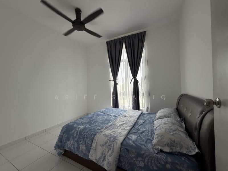 Terraced House for Sale in Eco Grandeur (Puncak Alam) - Ariff Syafiq - Bedroom - PropertyGuru.com.my