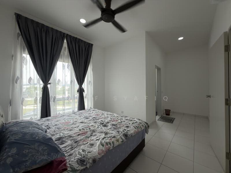 Terraced House for Sale in Eco Grandeur (Puncak Alam) - Ariff Syafiq - Bedroom - PropertyGuru.com.my