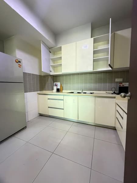 Service Residence for Rent at Saujana Residency - Ysabelle Yong - Kitchen - PropertyGuru.com.my