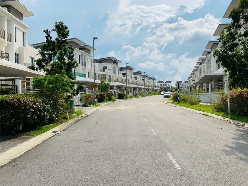 Semi-Detached House for Sale in Rawang (Selangor) - Andy Yap - PropertyGuru.com.my