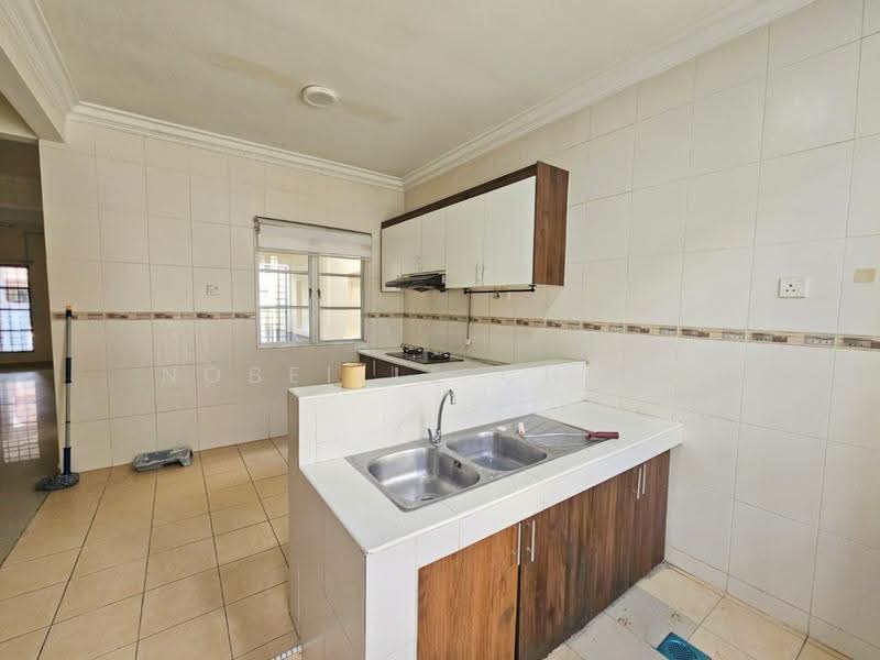Rumah Teres 2-Tingkat untuk Dijual di Putra Heights (Subang Jaya) - Nobeille Chung - Kitchen - PropertyGuru.com.my