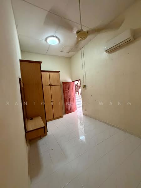 1.5-storey Terraced House for Sale in Taman Suria (Johor Bahru) - Santorinic Wang - Interior - PropertyGuru.com.my