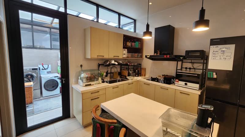 Semi-Detached House for Sale in Taman Ponderosa (Johor Bahru) - Terence Tan - Kitchen - PropertyGuru.com.my