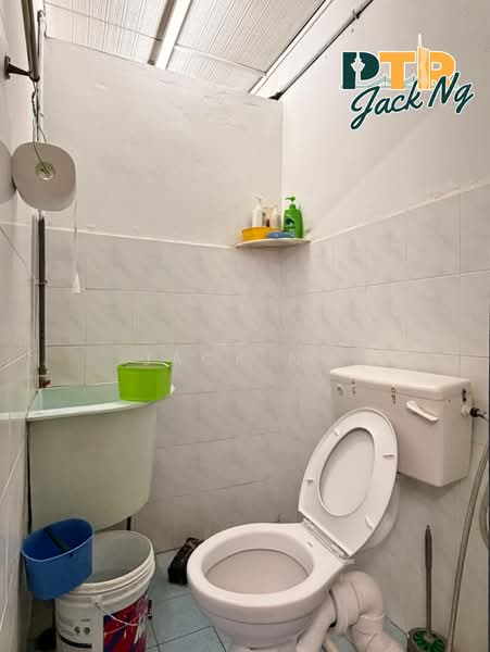 Rumah Teres 2-Tingkat untuk Dijual di Raja Uda (Butterworth) - Jack Ng - Bathroom - PropertyGuru.com.my