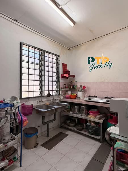Rumah Teres 2-Tingkat untuk Dijual di Raja Uda (Butterworth) - Jack Ng - Kitchen - PropertyGuru.com.my