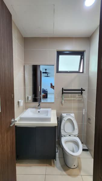 Kediaman Servis untuk Dijual di Green Haven - Terence Tan - Bathroom - PropertyGuru.com.my