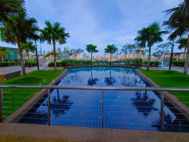 Kediaman Servis untuk Disewa di Datum Jelatek Residence - Rasyid Anuar - Pool - PropertyGuru.com.my