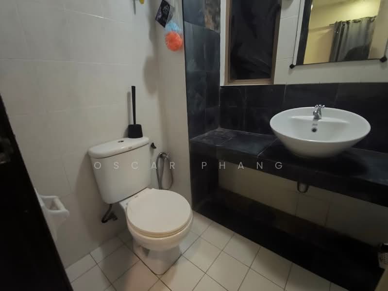 Kediaman Servis untuk Disewa di Ritze Perdana 1 - Oscar Phang - Bathroom - PropertyGuru.com.my