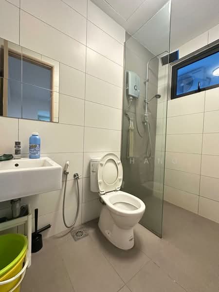 Service Residence for Rent at The Grand @ Kelana Damansara Suite - Oscar Phang - Bathroom - PropertyGuru.com.my