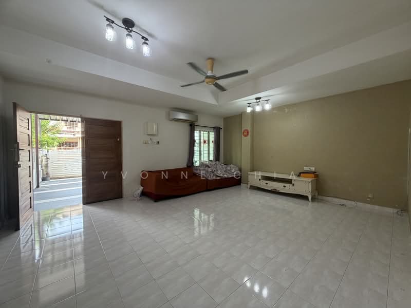 2-storey Terraced House for Sale in Taman Bukit Cheng (Cheng) - Yvonne Chia - PropertyGuru.com.my