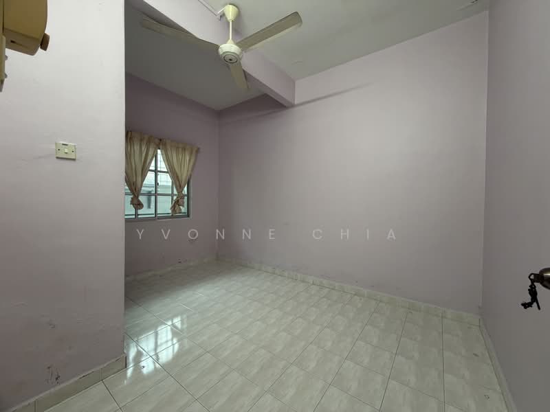 2-storey Terraced House for Sale in Taman Bukit Cheng (Cheng) - Yvonne Chia - PropertyGuru.com.my