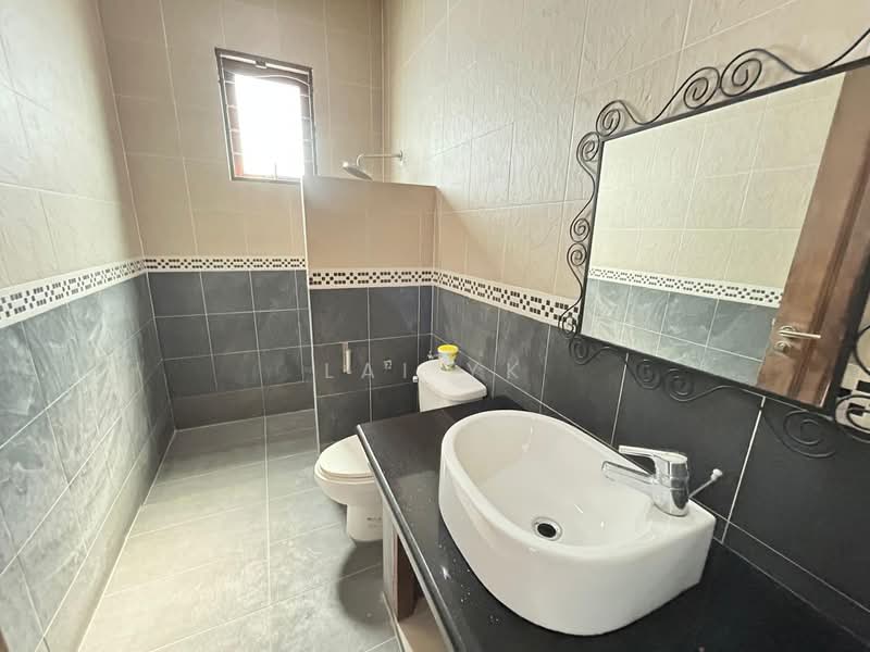 Bungalow House for Rent in SS19 (Subang Jaya) - Lai YK - Bathroom - PropertyGuru.com.my
