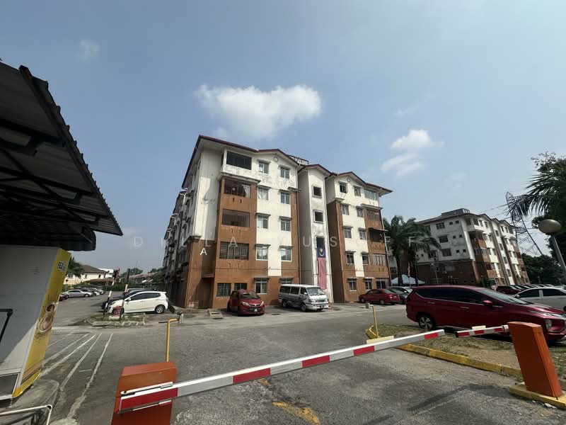 Apartment for Sale at Pangsapuri Seri Mawar - DILLA YUSOFF - Exterior - PropertyGuru.com.my