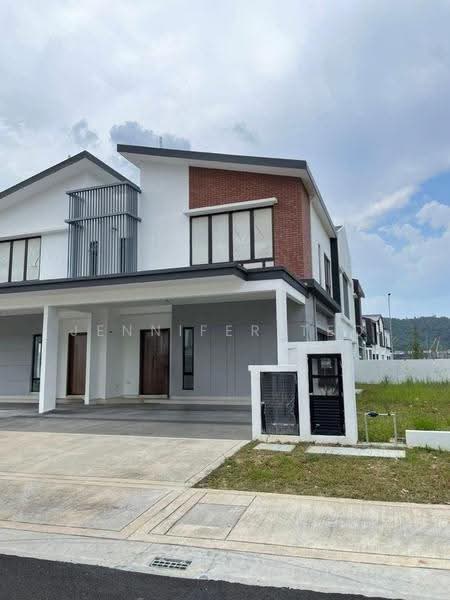 Rumah Berkembar untuk Dijual di Bandar Gamuda Gardens (Rawang) - Jennifer Teo - Exterior - PropertyGuru.com.my