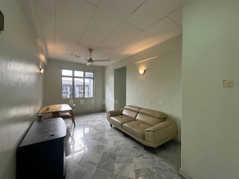 Pangsapuri untuk Dijual di Subang Perdana Goodyear Court 10 - Bryan Cho - Living Room - PropertyGuru.com.my