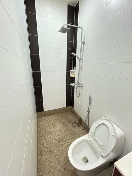 Bungalow House untuk Dijual di Subang Heights (Subang Jaya) - Lai YK - Bathroom - PropertyGuru.com.my