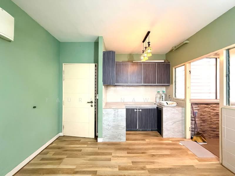 Pangsapuri untuk Dijual di De Bayu Apartment - Fauran Nawawi - Kitchen - PropertyGuru.com.my