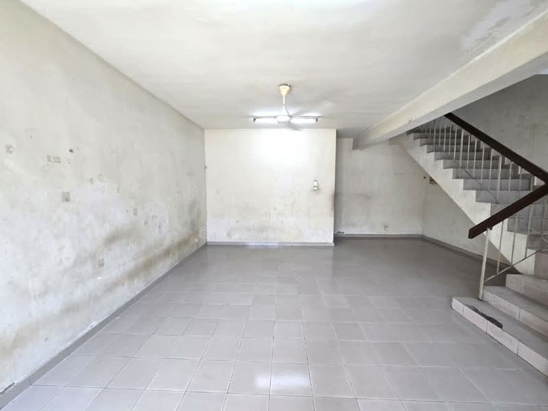 2-storey Terraced House for Sale in Bandar Baru Permas Jaya (Permas Jaya) - CS Tan - Interior - PropertyGuru.com.my