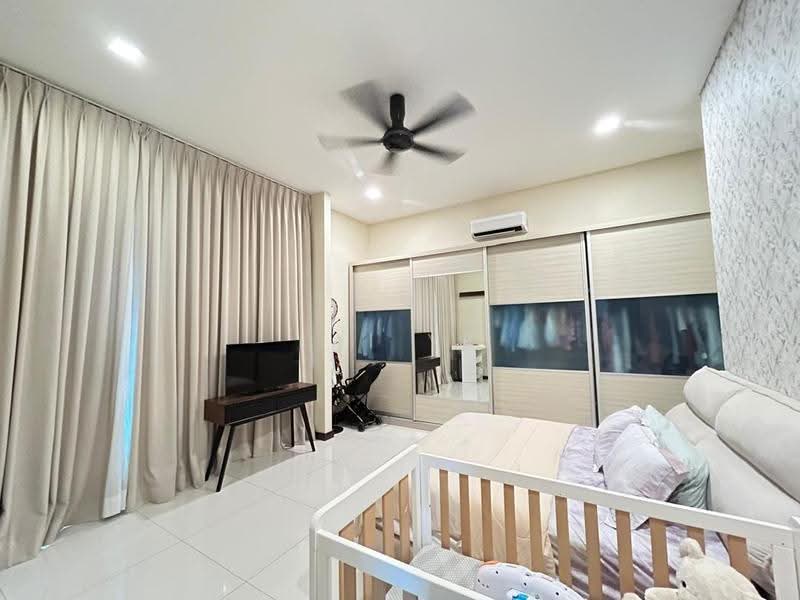 Bungalow House for Sale in Subang Heights (Subang Jaya) - Lai YK - Bedroom - PropertyGuru.com.my