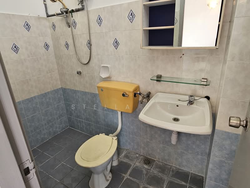 Rumah Teres untuk Dijual di Bandar Mahkota Cheras (Cheras) - Stella Lee - Bathroom - PropertyGuru.com.my