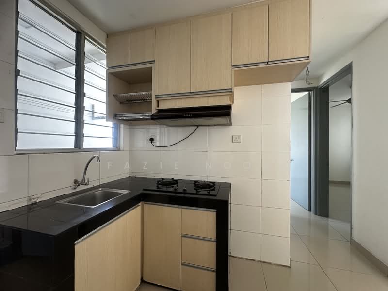 Kondominium untuk Dijual di Suasana Lumayan - Fazie Noor - Kitchen - PropertyGuru.com.my