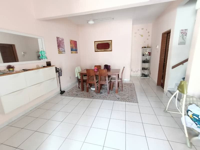 2-storey Terraced House for Sale in Usj 1 (Subang Jaya) - Bernard Tay - Dining Room - PropertyGuru.com.my