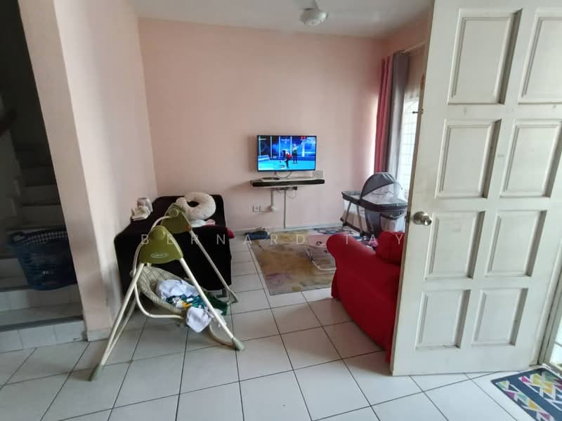 2-storey Terraced House for Sale in Usj 1 (Subang Jaya) - Bernard Tay - Living Room - PropertyGuru.com.my