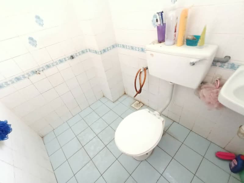 2-storey Terraced House for Sale in Usj 1 (Subang Jaya) - Bernard Tay - Bathroom - PropertyGuru.com.my